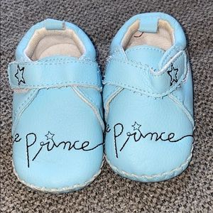 “Prince” 👑 soft baby shoes